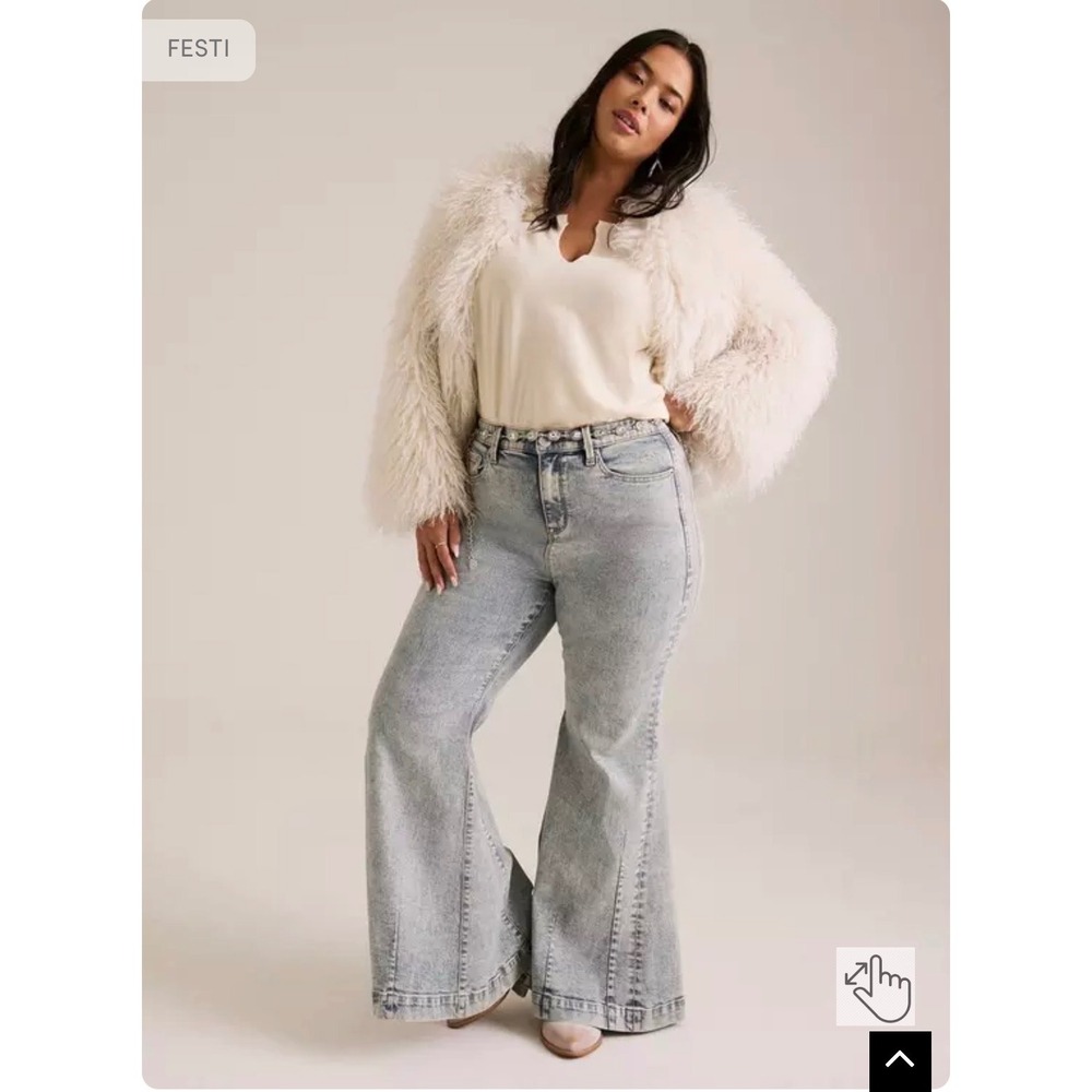 Torrid Festi Ski High Super Flare Jeans Light Wash Glitter 16 High Rise Wide Leg